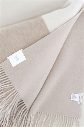 two-tone fringed cashmere blanket Brunello Cucinelli | MPLA8AAABC001